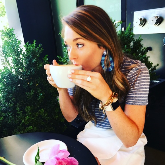 Meet your Posher, Amber - Picture 1 of 1